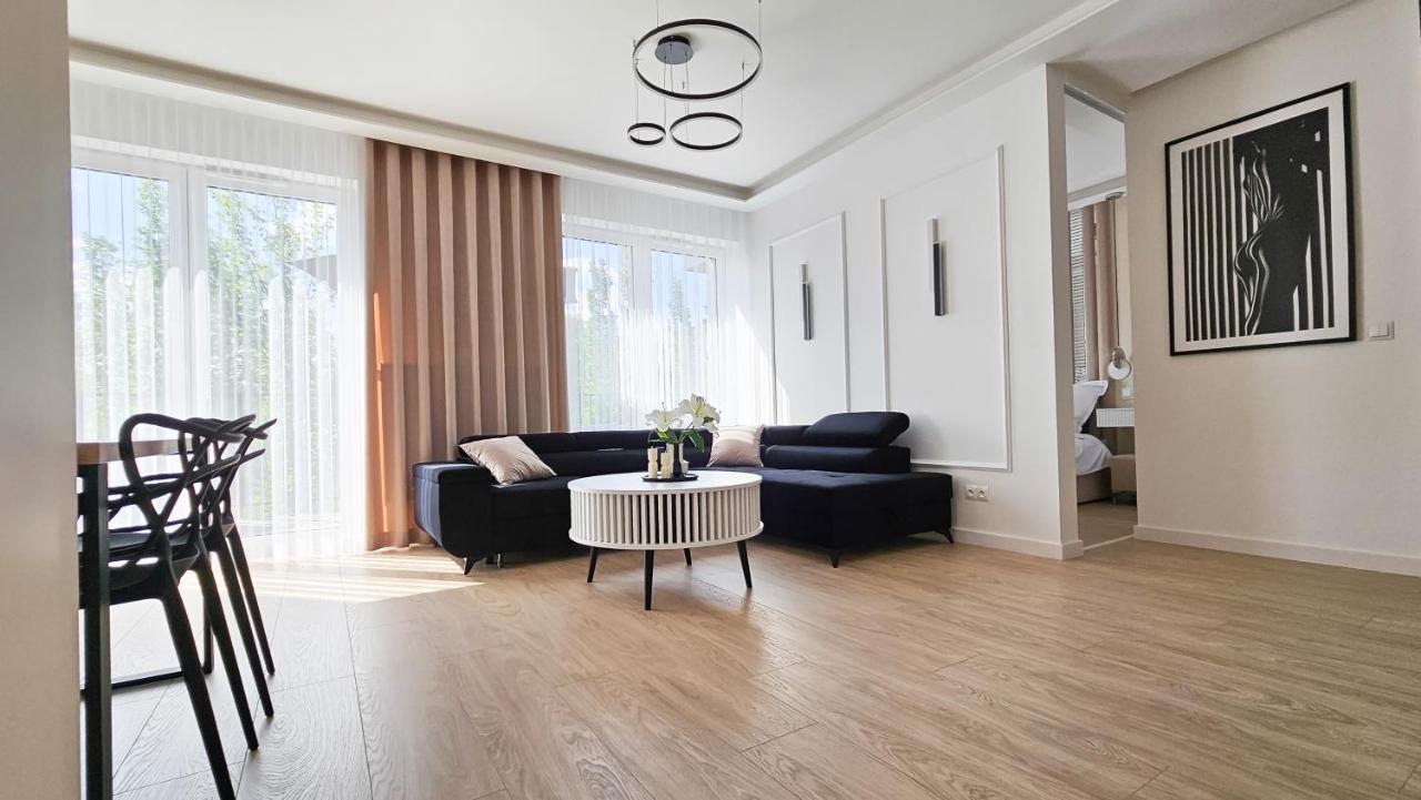 Wietrznia: Terrace, Garden, And Parking In Prestigious Nature Reserve Area *