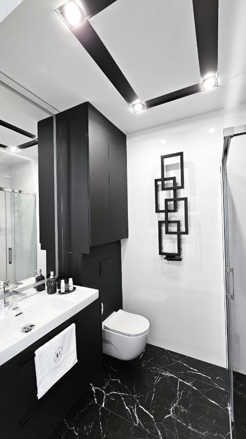 Apartment Wietrznia: Terrace, Garden, And Parking In Prestigious Nature Reserve Area *