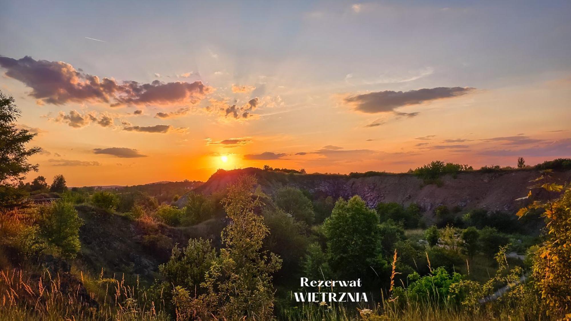 Apartment Wietrznia: Terrace, Garden, And Parking In Prestigious Nature Reserve Area Kielce