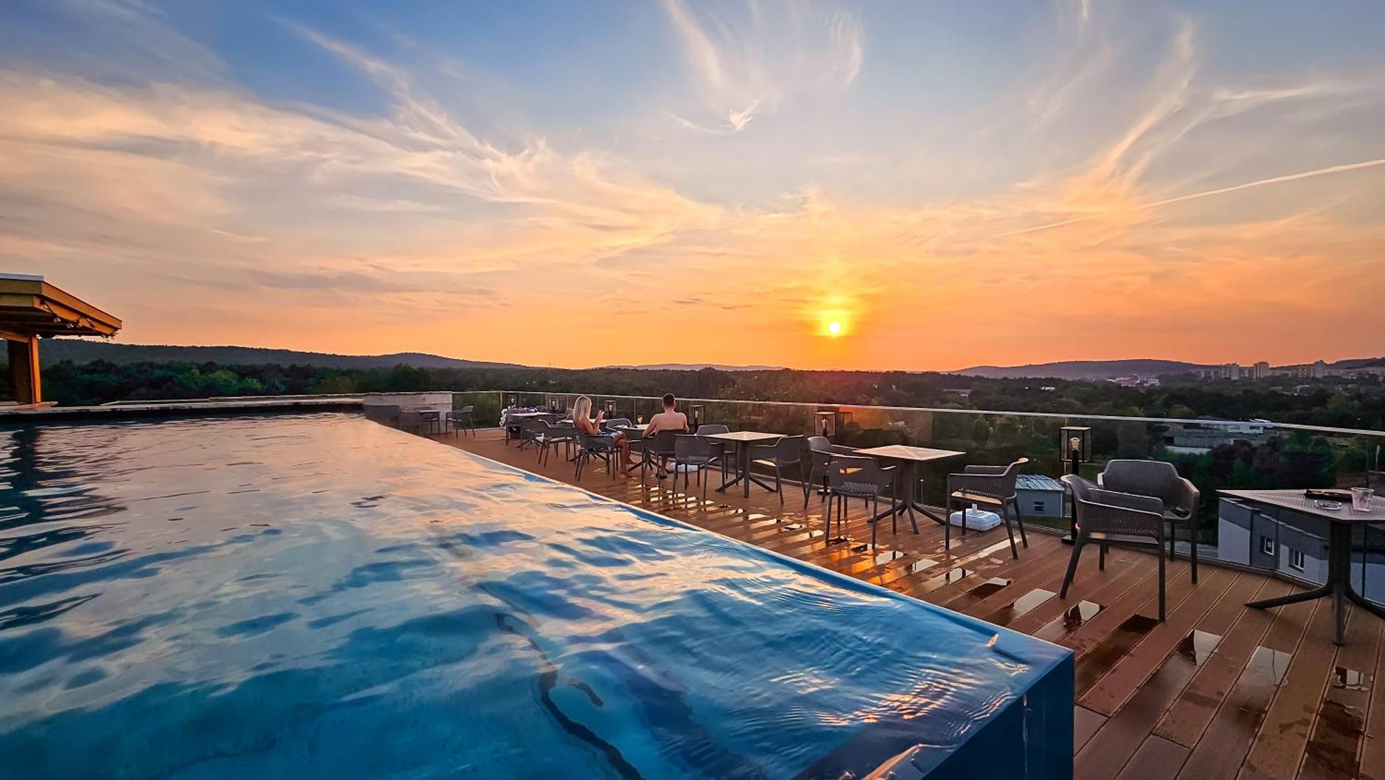 Wietrznia: Terrace, Garden, And Parking In Prestigious Nature Reserve Area *